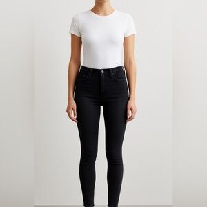 Abercrombie Black 90s Straight Ultra High Rise Jeans‎ – Size 25 curve love